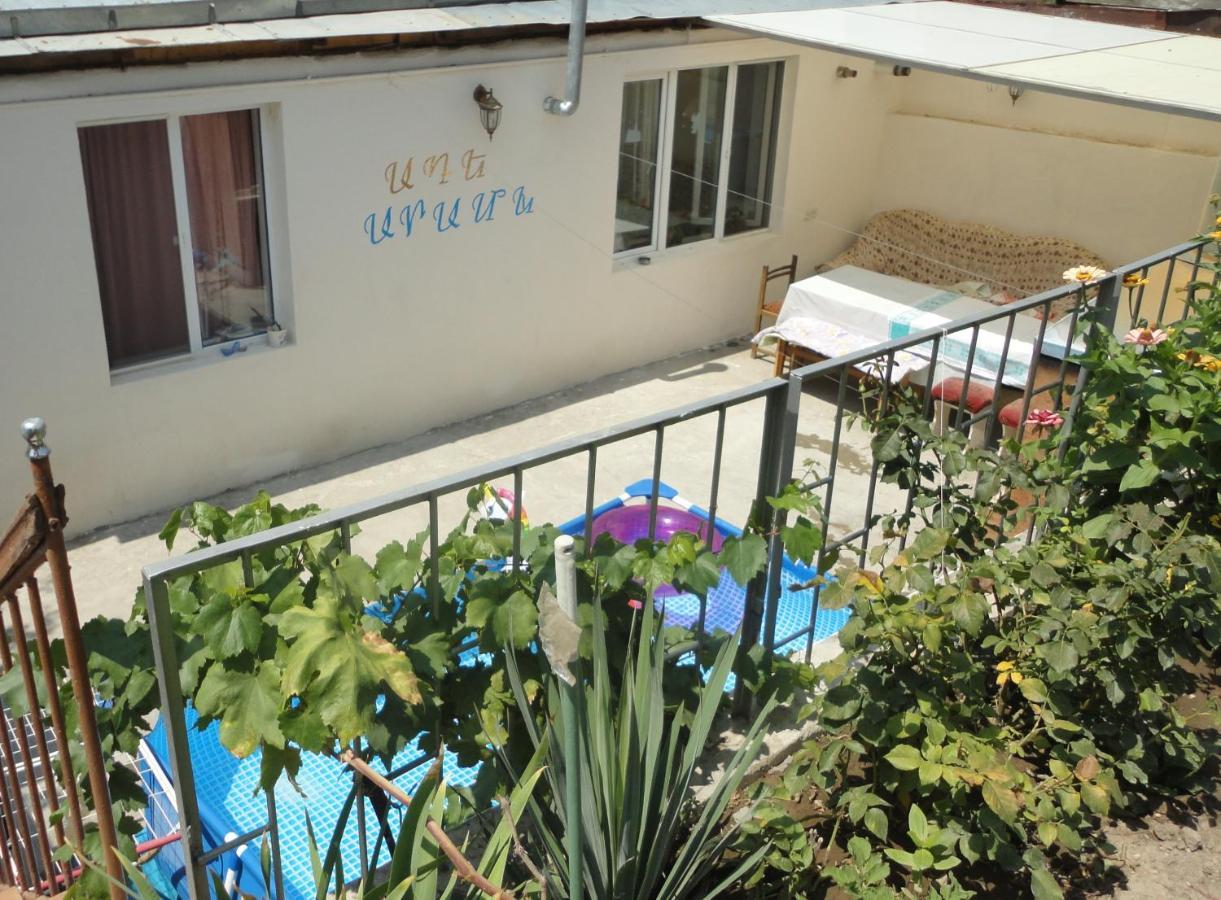 Like Home Guesthouse & Tours يريفان المظهر الخارجي الصورة