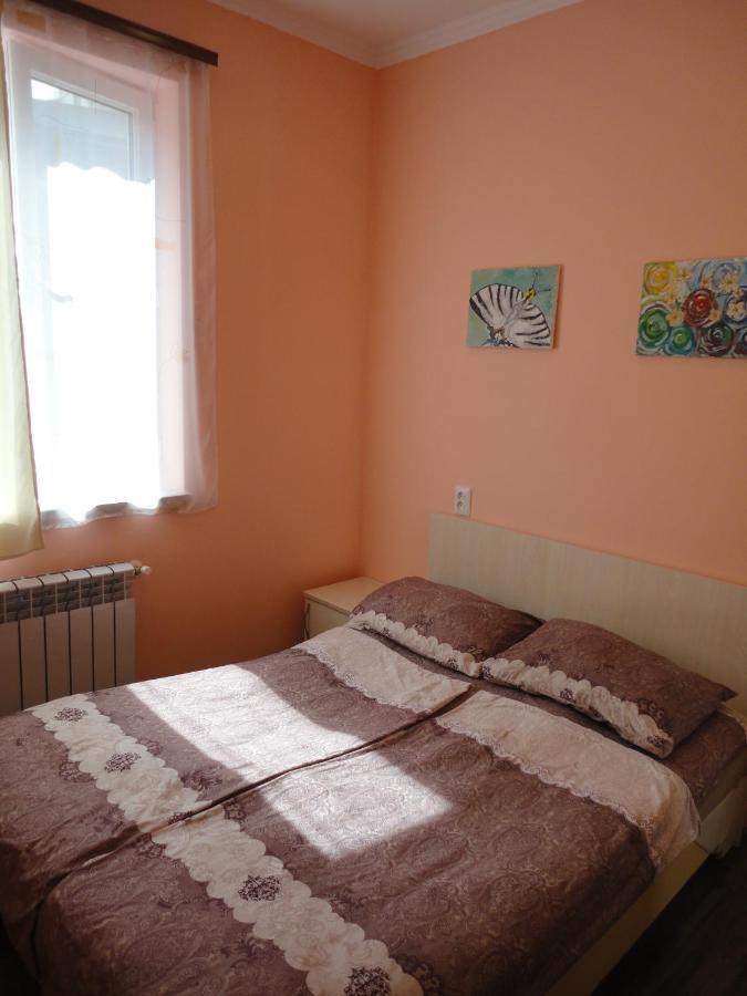 Like Home Guesthouse & Tours يريفان المظهر الخارجي الصورة