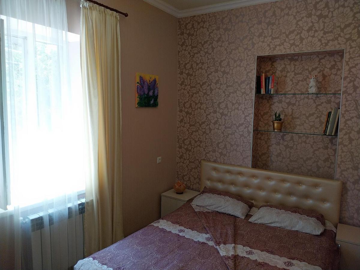 Like Home Guesthouse & Tours يريفان المظهر الخارجي الصورة