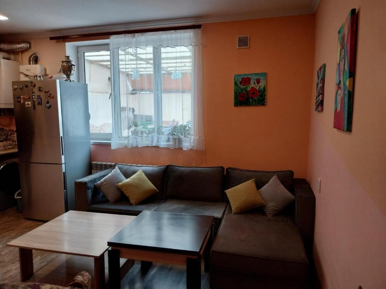 Like Home Guesthouse & Tours يريفان المظهر الخارجي الصورة